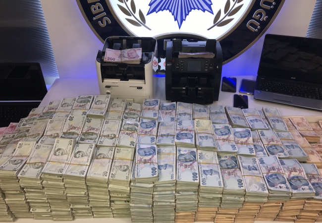 Yasa dışı bahis oynatarak 50 milyon lira topladılar