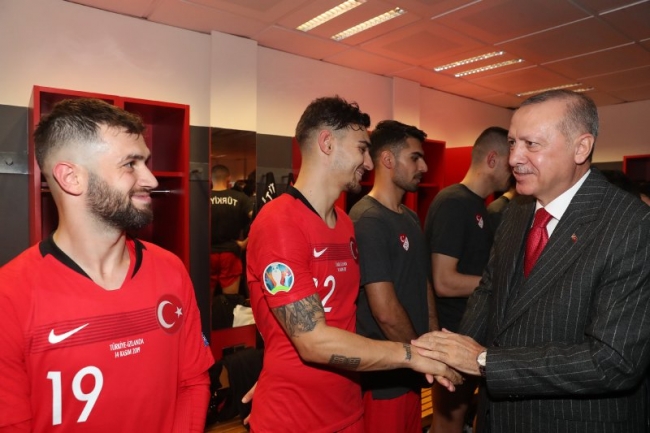 Cumhurbaşkanı Erdoğan, milli maçı TRT SPOR'a yorumladı