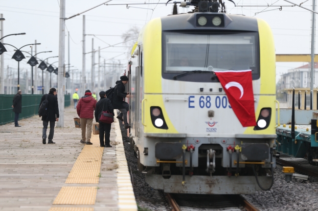 Boğaziçi Ekspresi ilk seferinde Sakarya'ya ulaştı