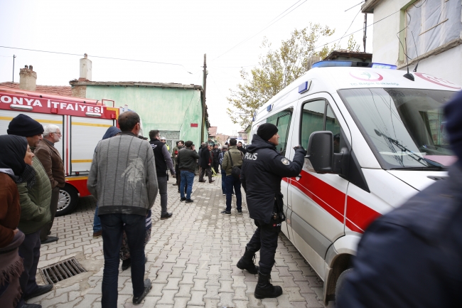Konya'da kerpiç ev çöktü: 2'si çocuk 3 kişi hayatını kaybetti