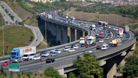 Tatilcilerin İstanbul'a dönüş çilesi