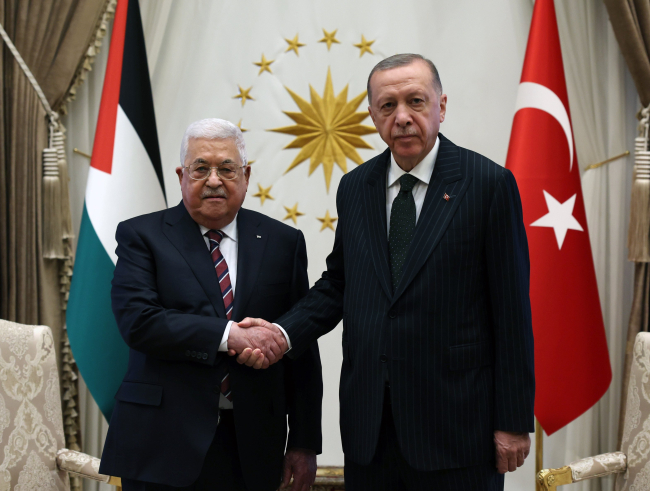 Cumhurbaşkanı Erdoğan Filistin Devlet Başkanı Abbas'ı resmi törenle karşıladı