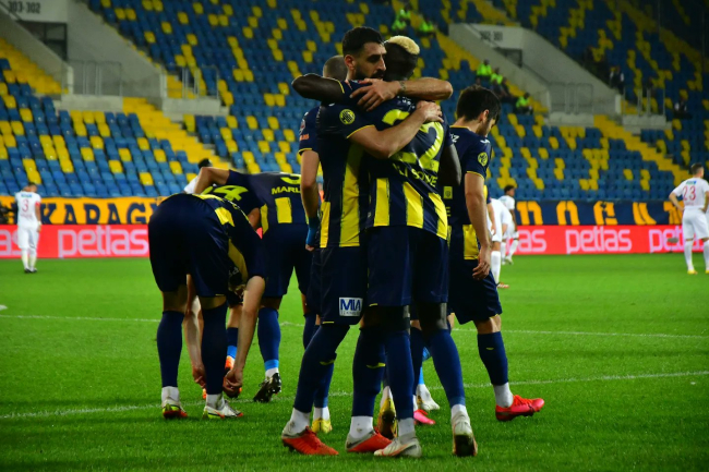 MKE Ankaragücü ligdeki ilk galibiyetini aldı