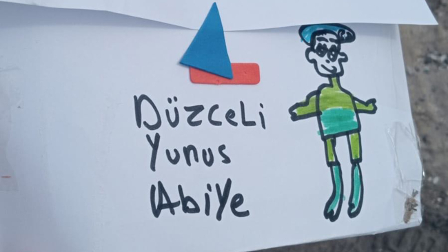 Depremzede çocuklardan asker abilerine duygulandıran mektuplar