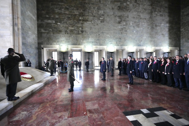 81 ilden gelen öğretmenler Anıtkabir'i ziyaret etti