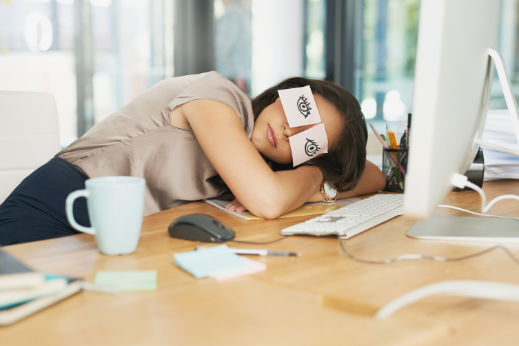 İstem dışı uyku hali: Mikro uyku neden tehlikeli?