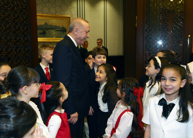 Cumhurbaşkanlığı Külliyesi'ndeki 23 Nisan kabulünde duygu dolu anlar