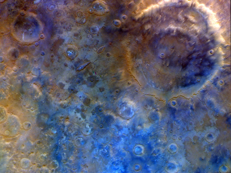NASA, Mars'ın nadir görüntülerini yayınladı