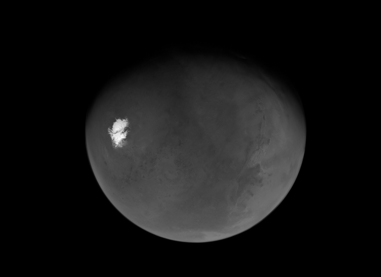 NASA, Mars'ın nadir görüntülerini yayınladı