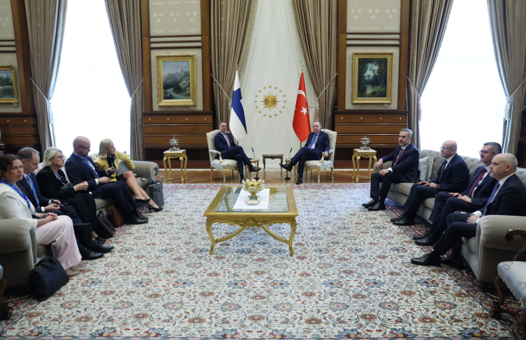 Cumhurbaşkanı Erdoğan'ın NATO diplomasisi sürüyor