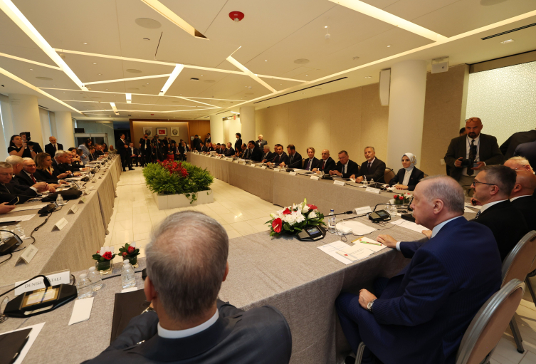 Cumhurbaşkanı Erdoğan ABD'li düşünce kuruluşu temsilcileriyle bir araya geldi