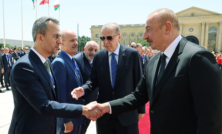 Cumhurbaşkanı Erdoğan'ın Azerbaycan Devlet Başkanı Aliyev'i ziyaretinde SSB Başkanı Görgün de yer aldı.
