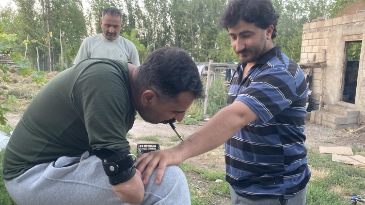 İki kolunu kaybetti; yılmadı KAAN'ın modelleyecisi oldu