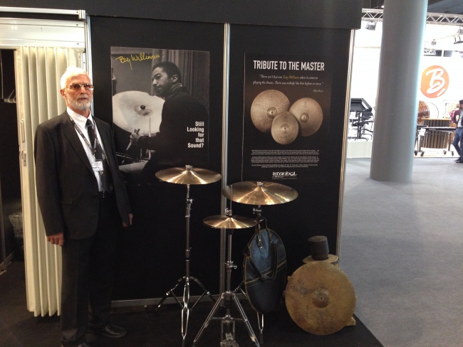 Dünyanın dört bir yanında "İstanbul Mehmet" zilleri yankılanıyor