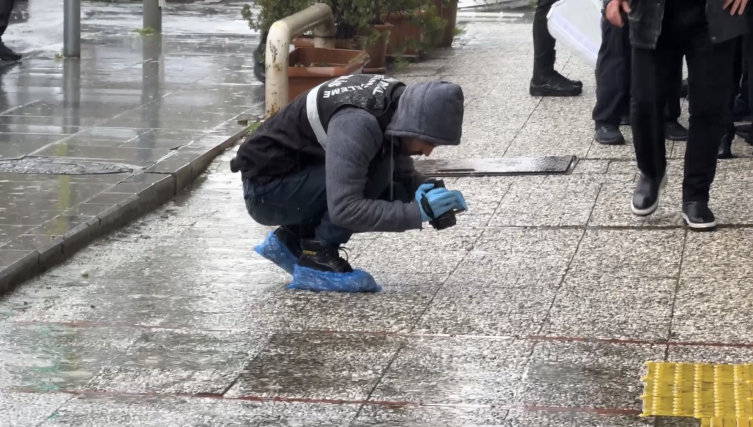 Banka şubesinde korku dolu anlar: Eski çalışandan soygun girişimi