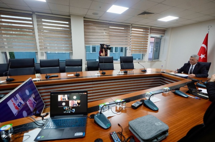 Ticaret Bakanı Bolat, ABD'li mevkidaşı Howard Lutnick ile görüştü