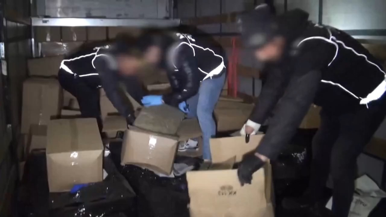 İstanbul'da 527 kilogram uyuşturucu ele geçirildi