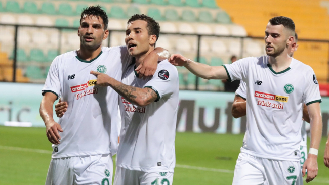 Konyaspor İstanbul'da farklı kazandı