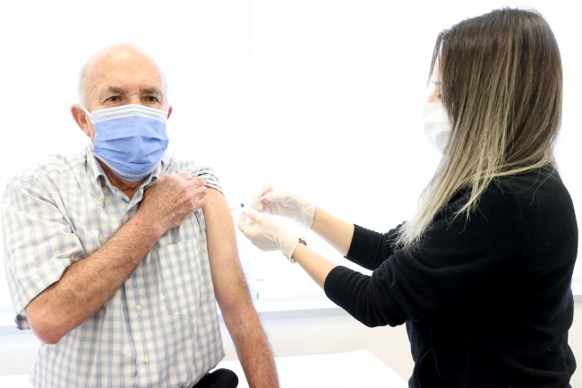 Koronavirüs aşısında ikinci aşama