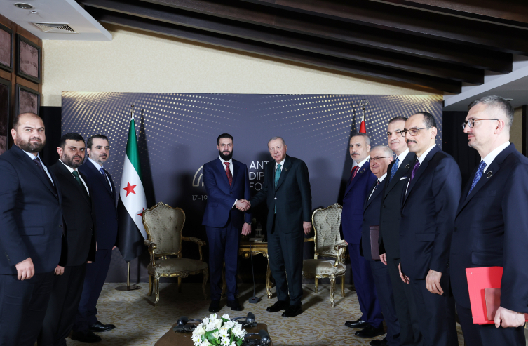 Cumhurbaşkanı Erdoğan'dan Antalya'da diplomasi trafiği