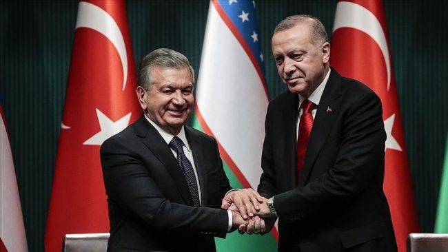 Özbekistan Cumhurbaşkanı Şevket Mirziyoyev ve Cumhurbaşkanı Recep Tayyip Erdoğan. Fotoğraf: AA
