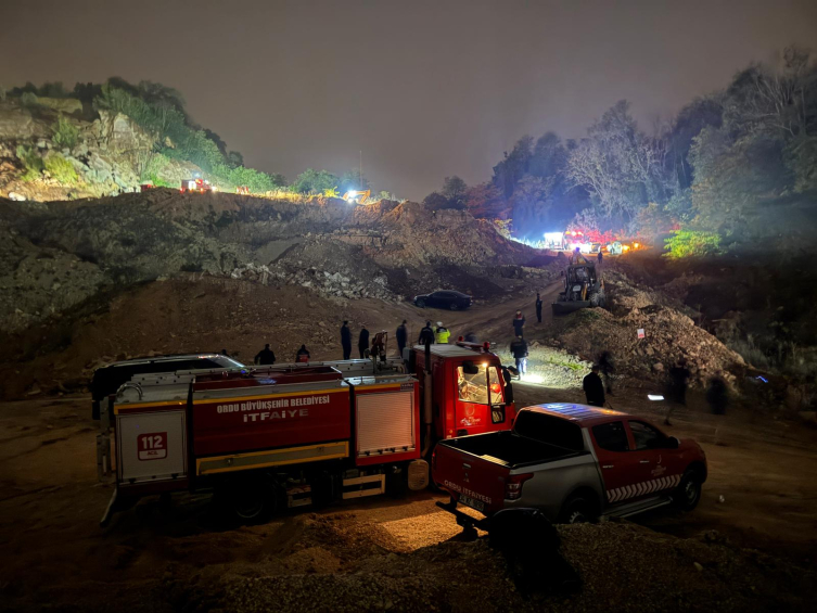 Ordu’da taş ocağı şantiyesinde göçük