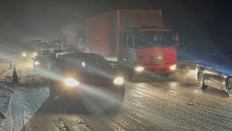 Bolu’da kar yağışı trafik kazalarına neden oldu