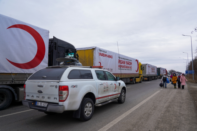 Kızılay ilk yardım konvoyu Ukrayna&amp;#39;ya ulaştı - Son Dakika Haberleri
