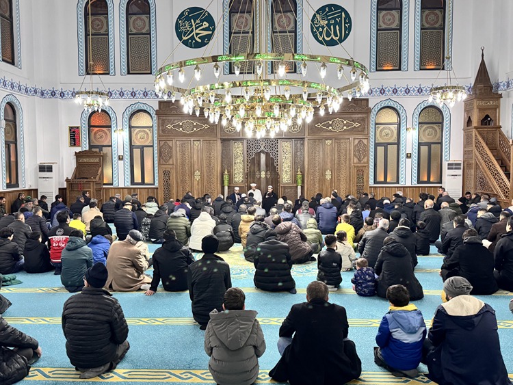 Miraç Kandili dualarla idrak edildi