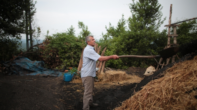 Yanarak değerlenen 10 günlük emeğin adı: Mangal kömürü