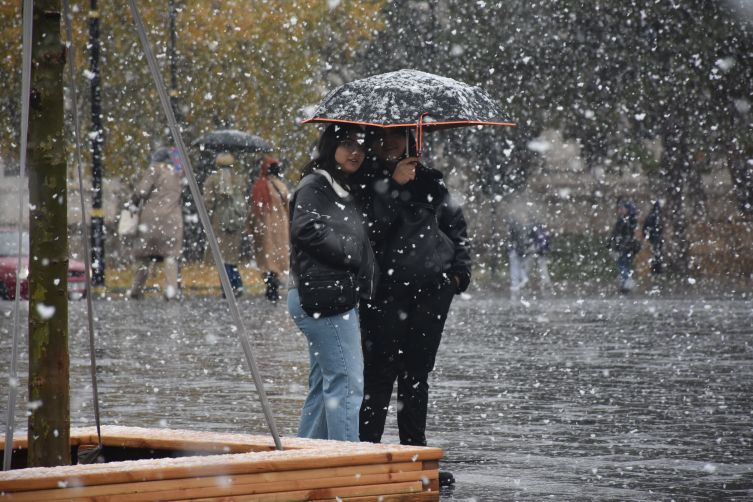 Sivas’ta kar yağışı etkili oldu