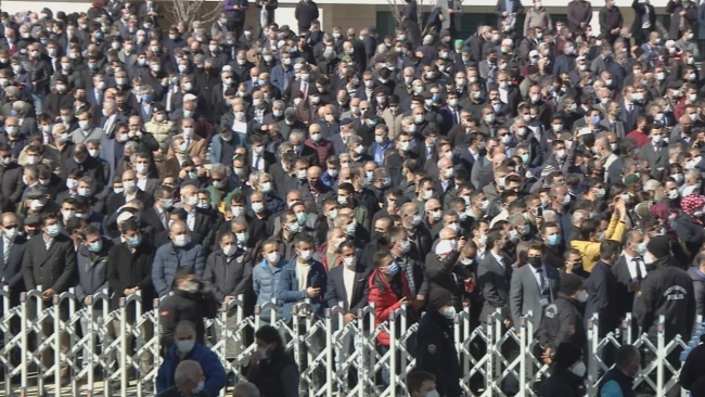 Türkiye kahramanlarını uğurluyor