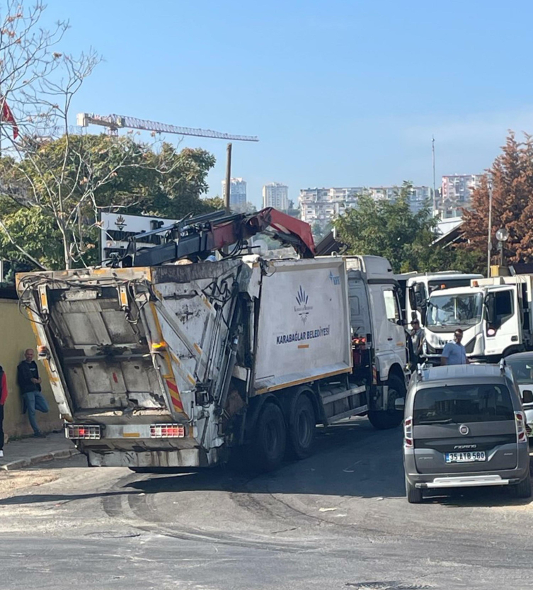 İzmir’de CHP’li belediye kentsel dönüşüm bölgesini çöp toplama alanı yaptı