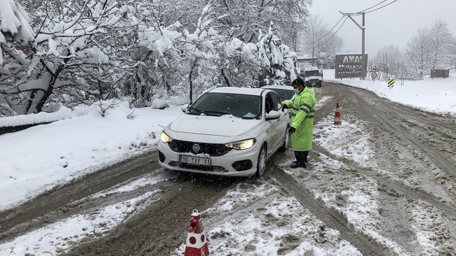 Uludağ'da kar kalınlığı 1 metreye ulaştı