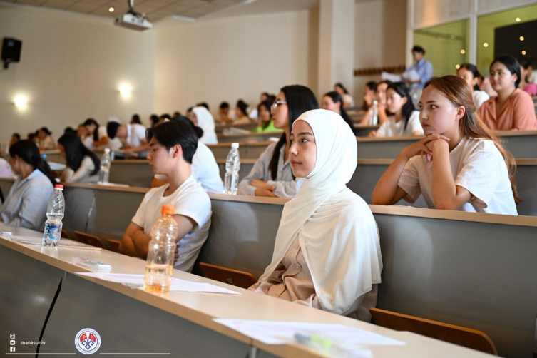 15 binden fazla aday KırgızistanTürkiye Manas Üniversitesi öğrencisi olmak için yarıştı