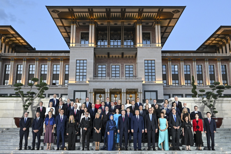 NATO Ankara Zirvesi'nde birinci gün