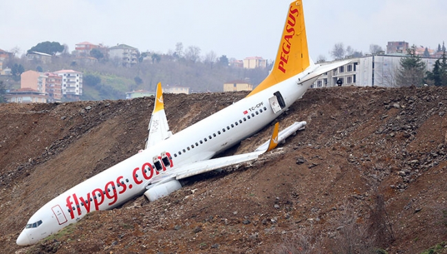 Trabzon'da pistten çıkan uçağın pilotu: Uçağın kaymasına mani olamadım