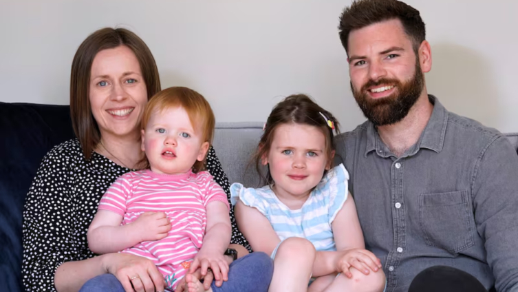 İşitme engelli doğdu gen terapisiyle ilk kez annesinin sesini duydu