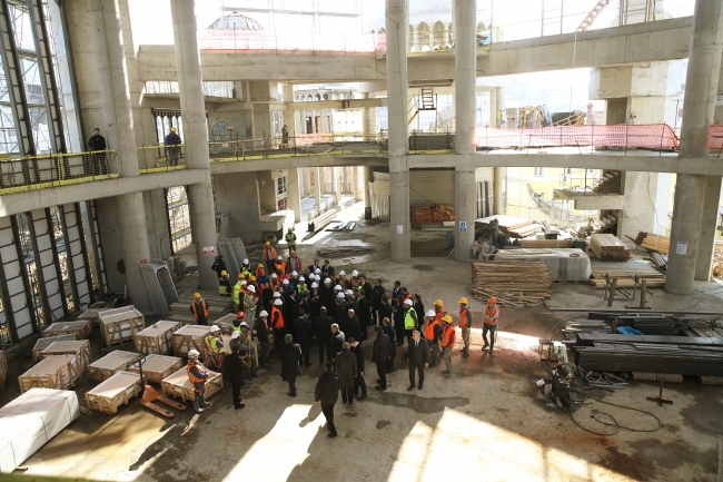 Cumhurbaşkanı Erdoğan Taksim Camii inşaatını gezdi