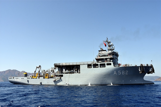 "TCG Alemdar", donanımıyla göz doldurdu