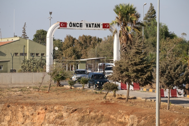 Genelkurmay Başkanı Akar Suriye sınırında