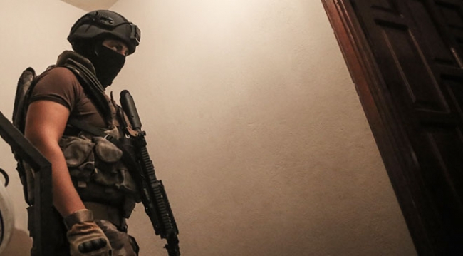 Adana'da terör operasyonu: 10 gözaltı