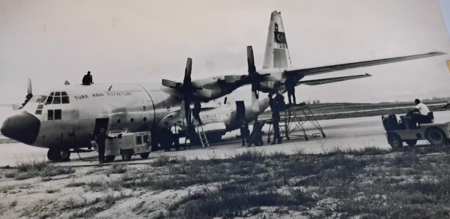 1964 yılında ilk servise giren C-130 Hercules