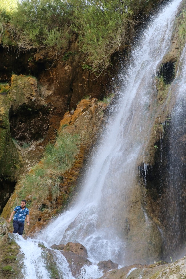 Girlevik Şelalesi her mevsim ayrı güzel