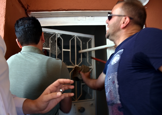 Damada 'kedi maması işkencesi'