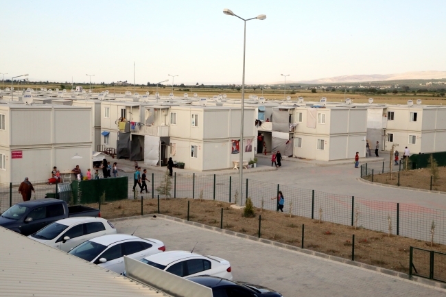 Sığınmacıların yaşadıkları barınma merkezi yenilendi