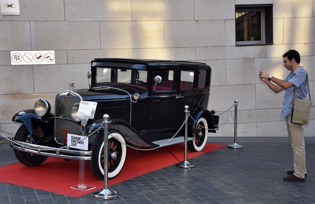 Beyrut'ta "Klasik Otomobil Fuarı"