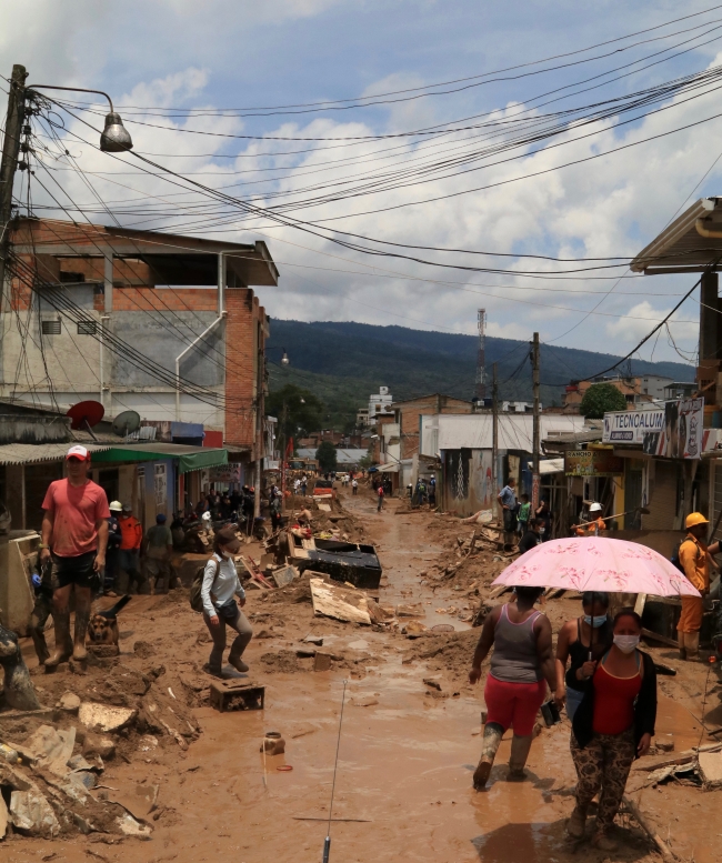 Kolombiya'daki sel felaketi: 273 kişi hayatını kaybetti