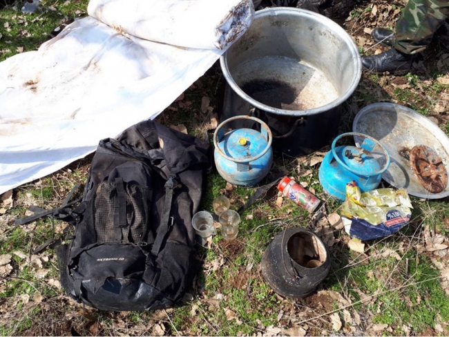 Bitlis'te teröristlere ait patlayıcı ve yaşam malzemesi bulundu