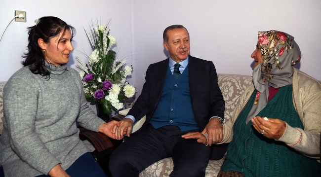 Cumhurbaşkanı, 11 yıl önce ziyaret ettiği ailenin evine gitti